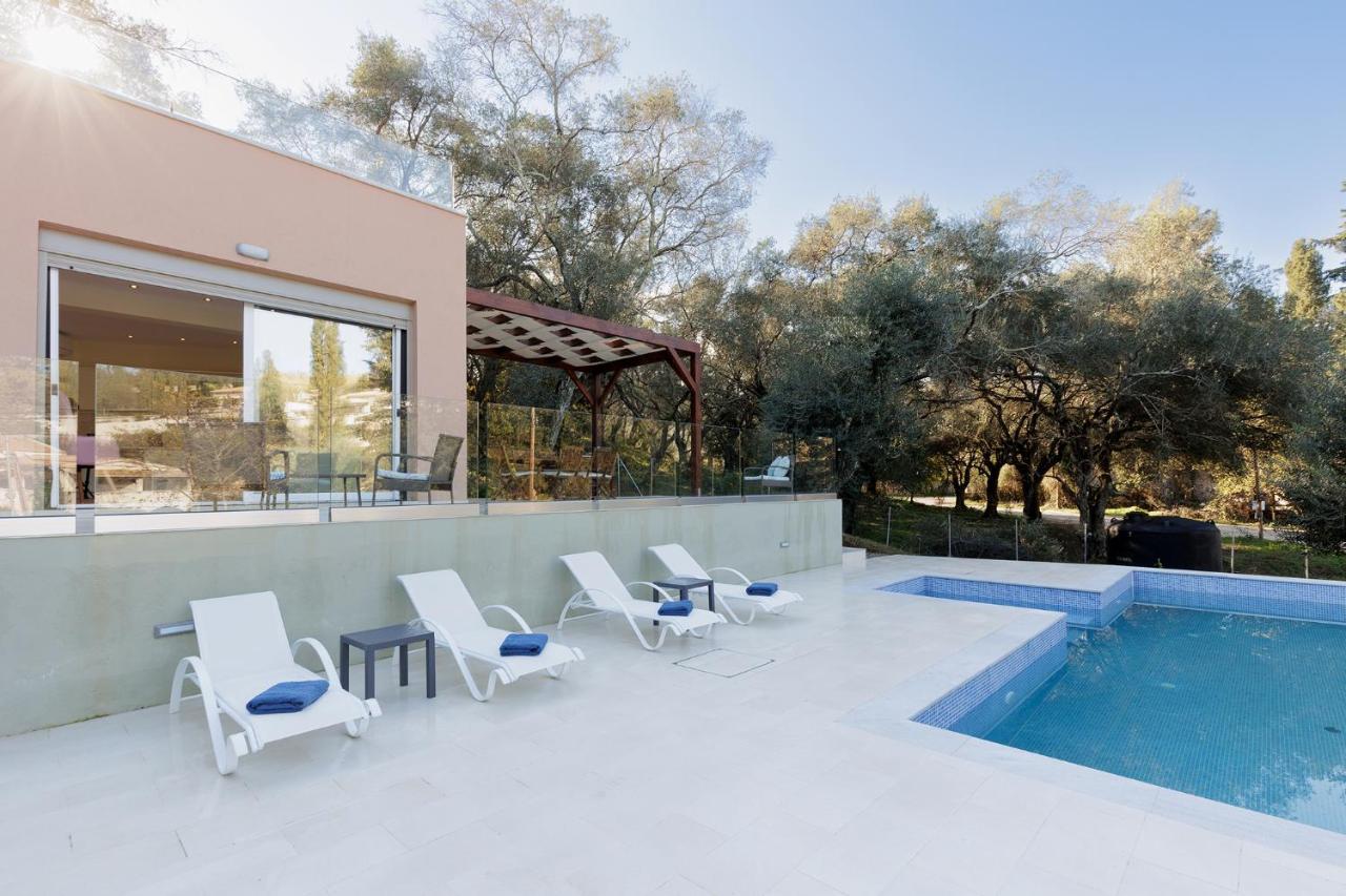 Villa Breeze & Villa Coco By Konnect, Avlaki Beach 카시오피 외부 사진